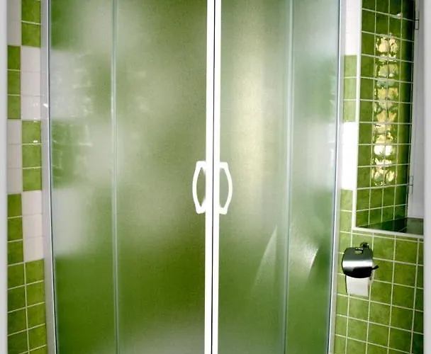 Sime's Down Town Gostinjska kuća *