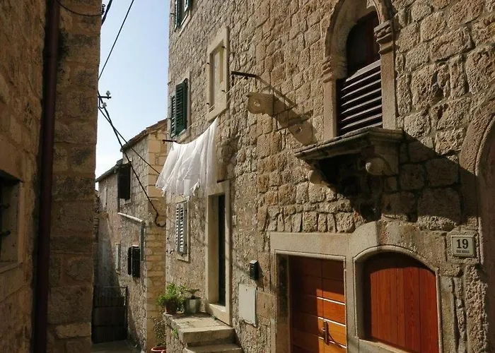 Sime's Down Town Gostinjska kuća *